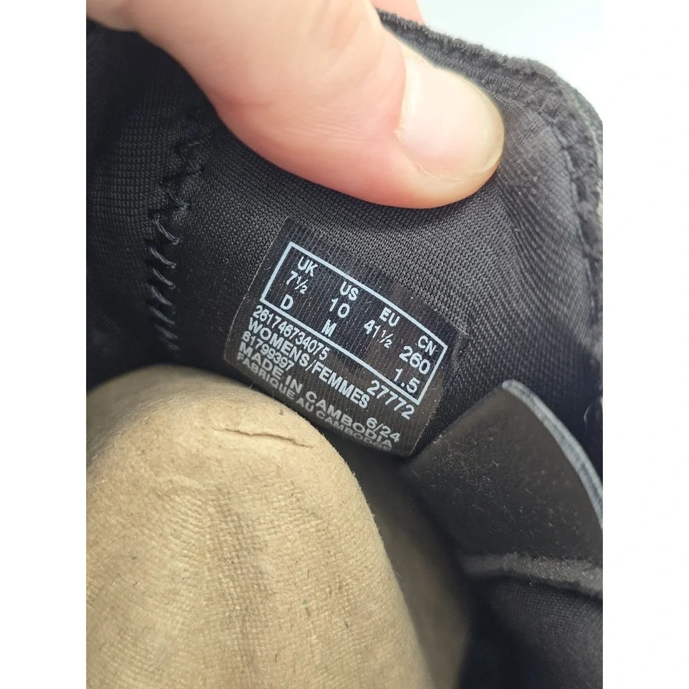 Clarks this listing